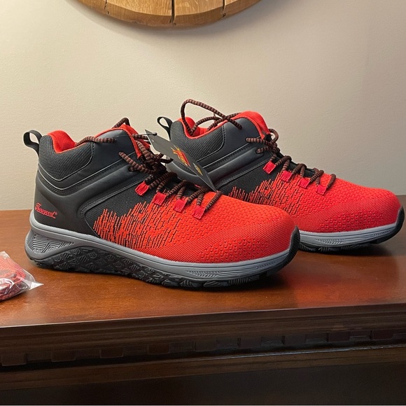 Thorogood Composite Safety Toe AST Mid Work Shoe Size 13 Red & Black - Picture 3 of 7